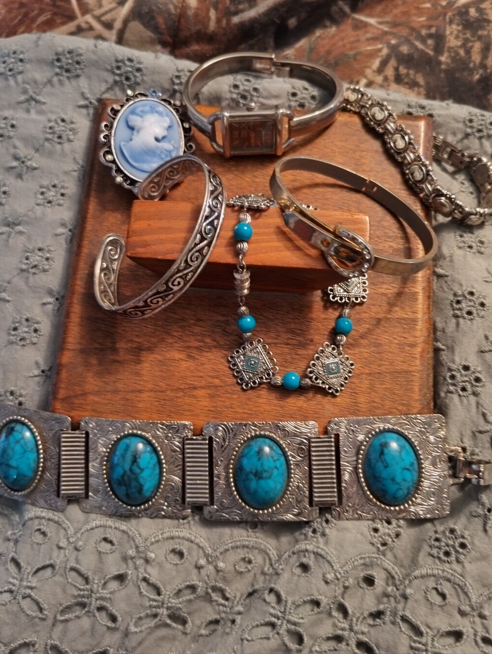 Lot Of Jewelry. Necklace Bracelets Cameo,Watches Etc dundat362 Only - Picture 8 of 15